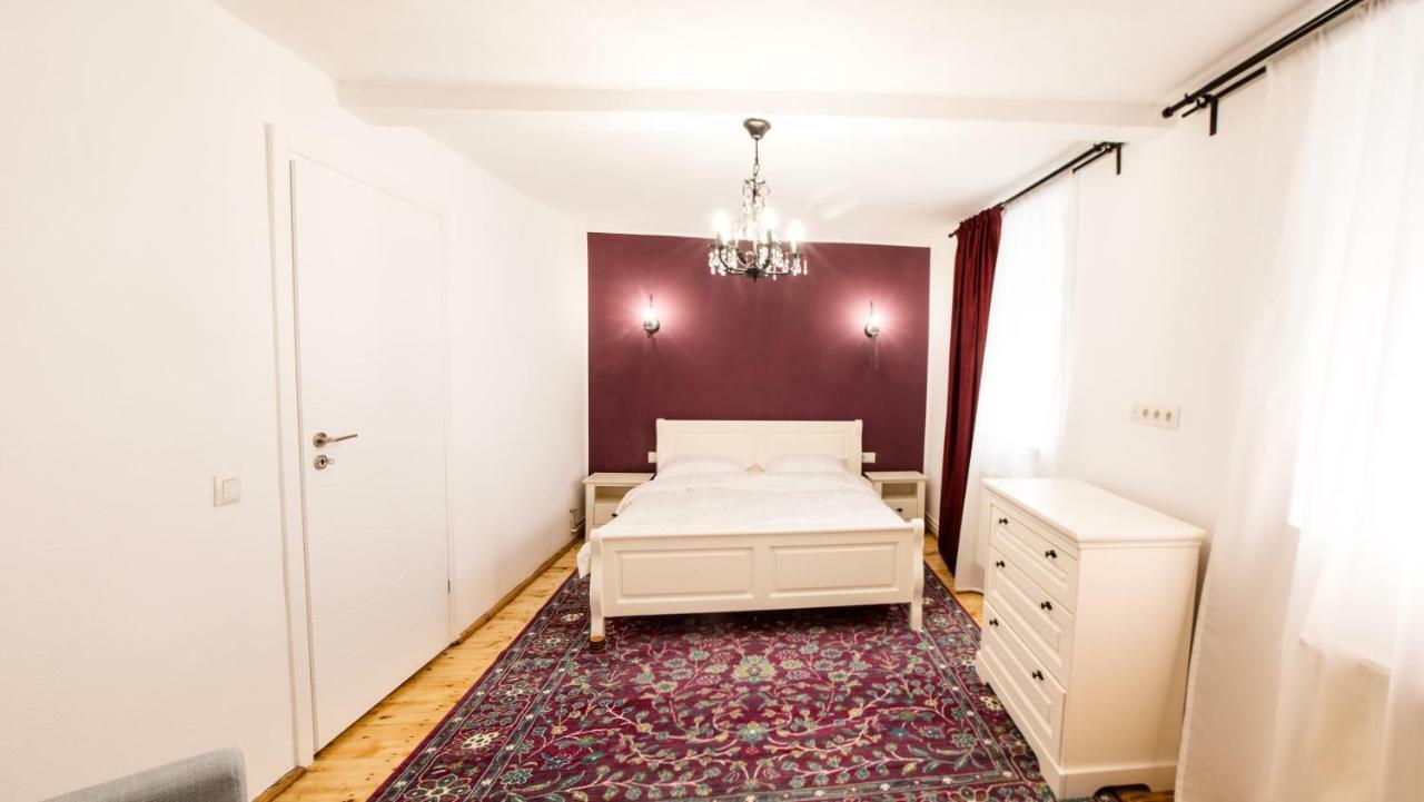 Lucifer Apartment City Center Sibiu Bagian luar foto